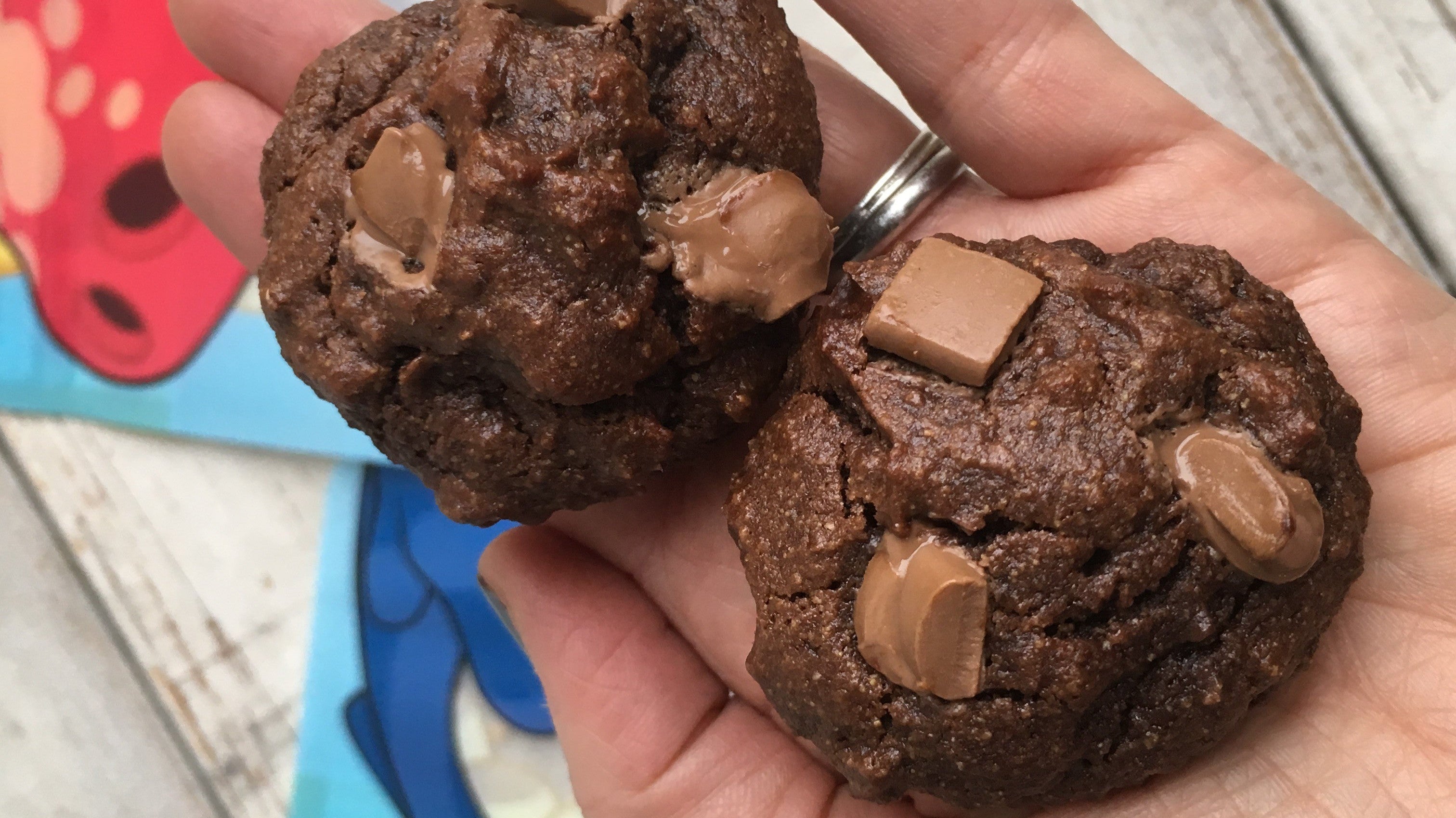 Healthier Chocolate mini muffins