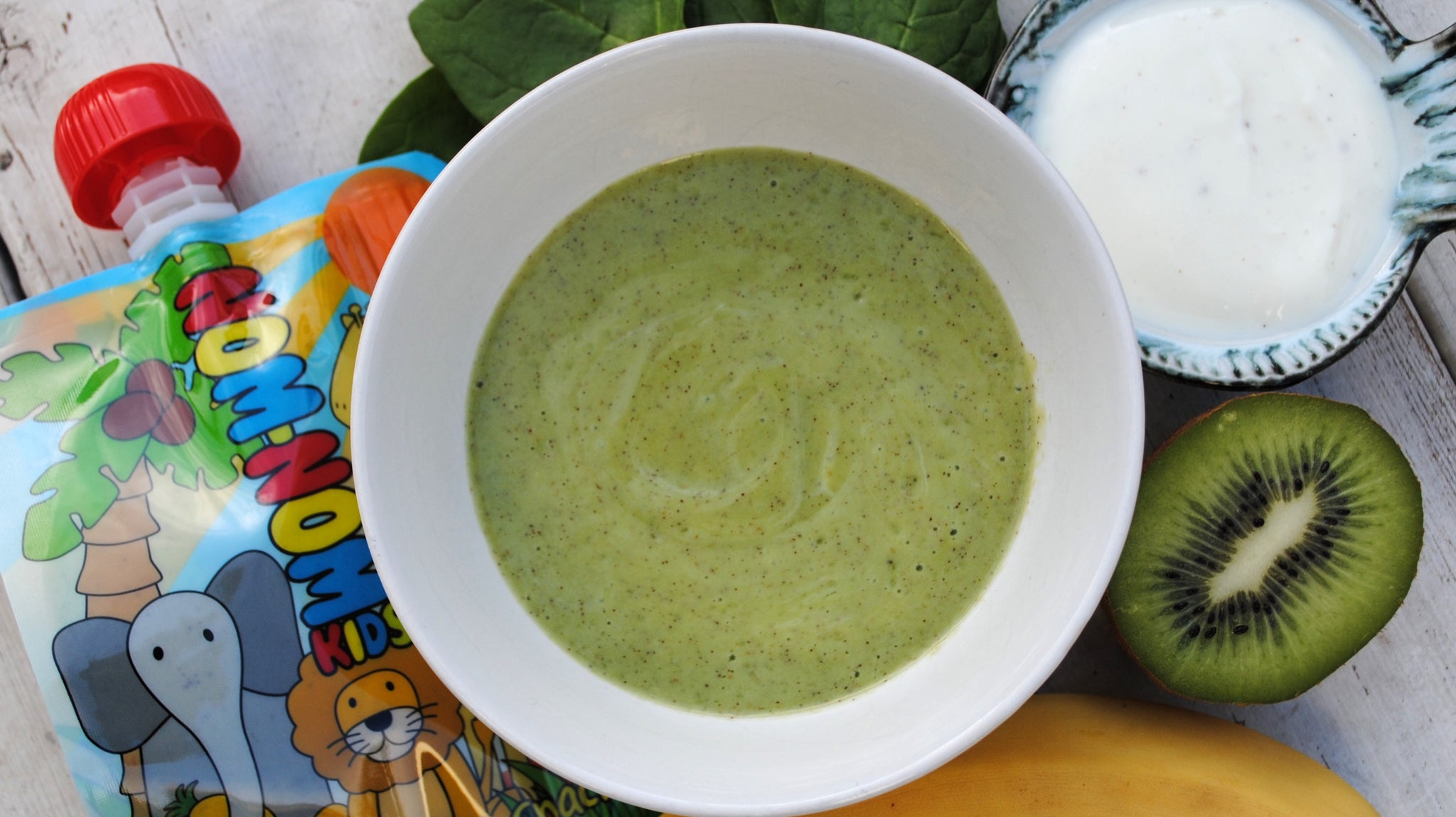 Kiwi, Banana and Vanilla Yogurt Smoothie