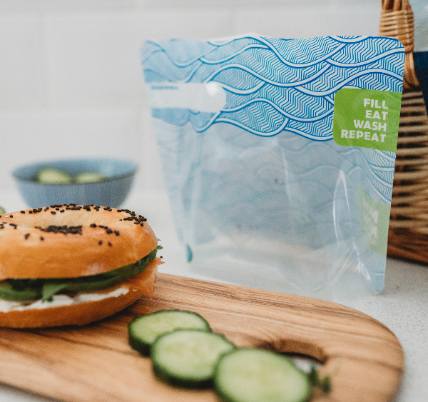 wave sandwich bag with a bagel