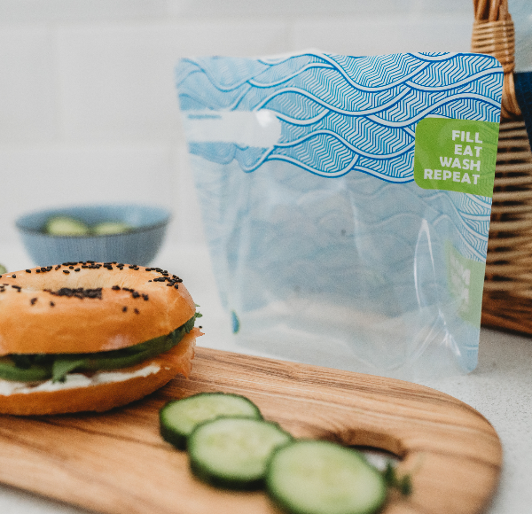 wave sandwich bag with a bagel