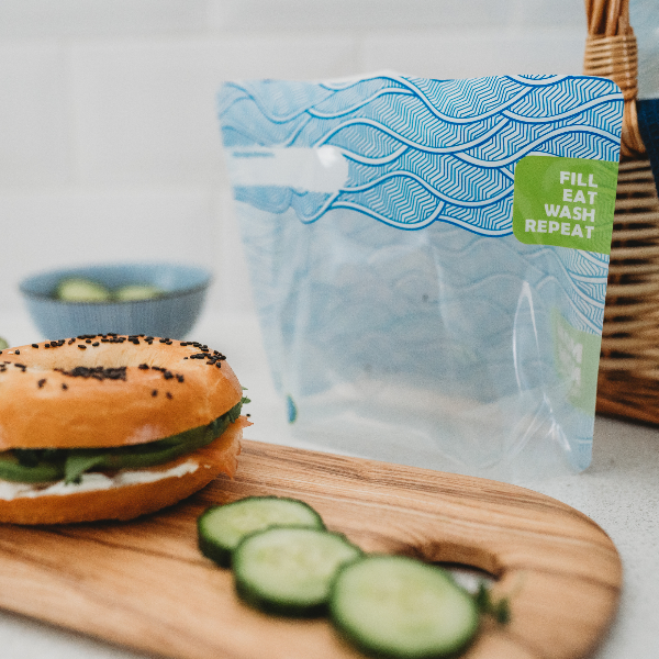 wave sandwich bag with a bagel
