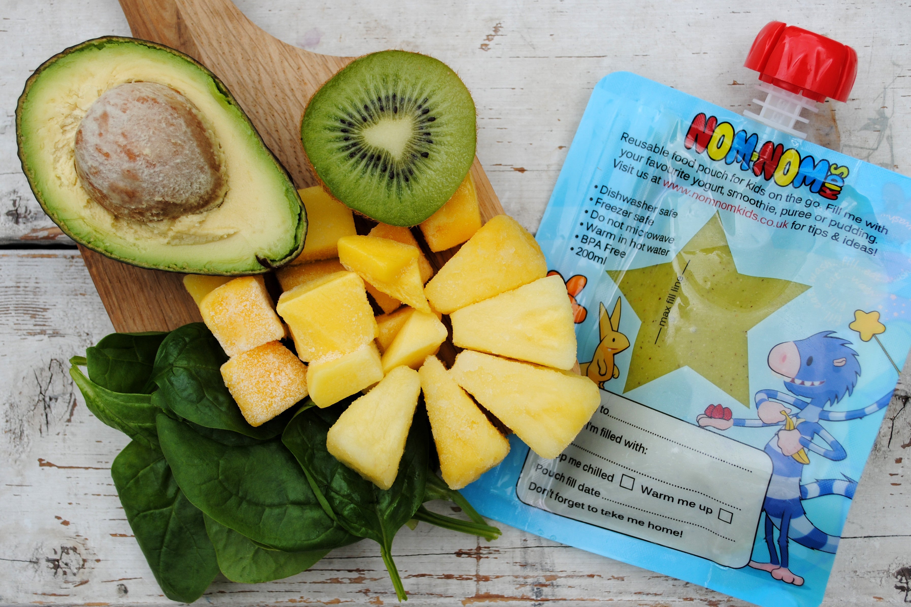 Kiwi, Pineapple and Mango Green smoothie